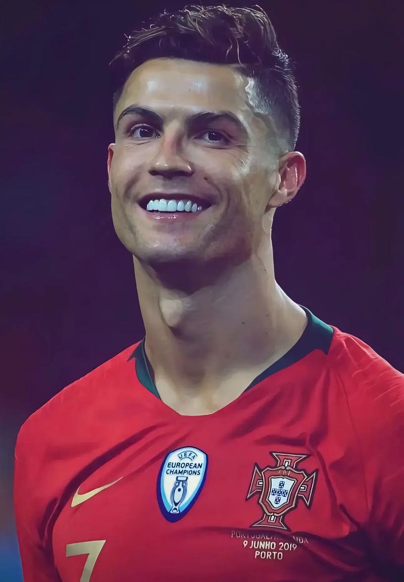 TenZ ： ＂在 Valorant 中，职业选手的薪水根本无法与 CS 玩家所赚的相比＂